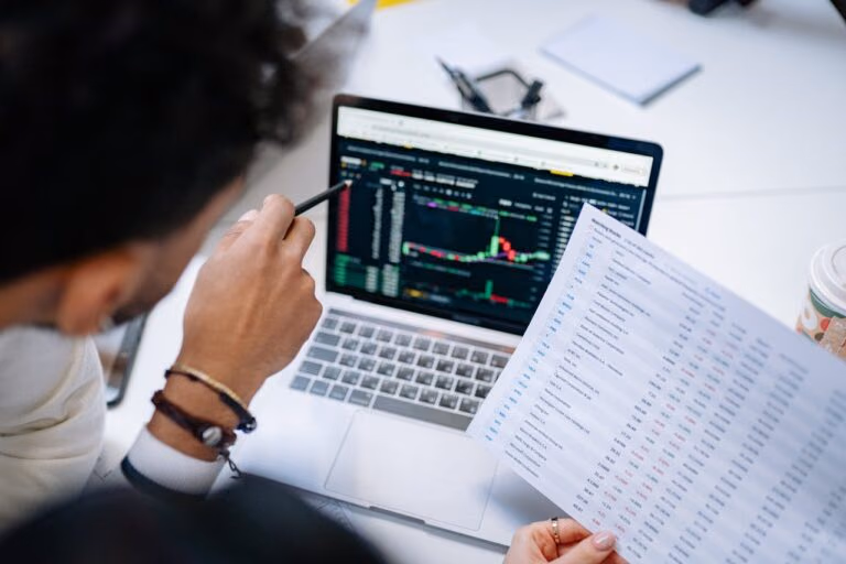 Prop Firm Leverage Restrictions: The Truth About Caps — funded trading guide